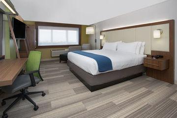Express & West By Ihg Hotel 2*