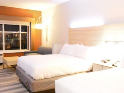 Express & West By Ihg