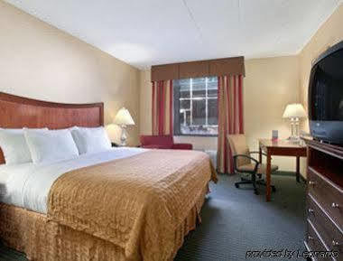 Hotel Courtyard By Marriott West 4*