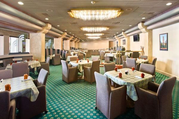 Courtyard By Marriott West