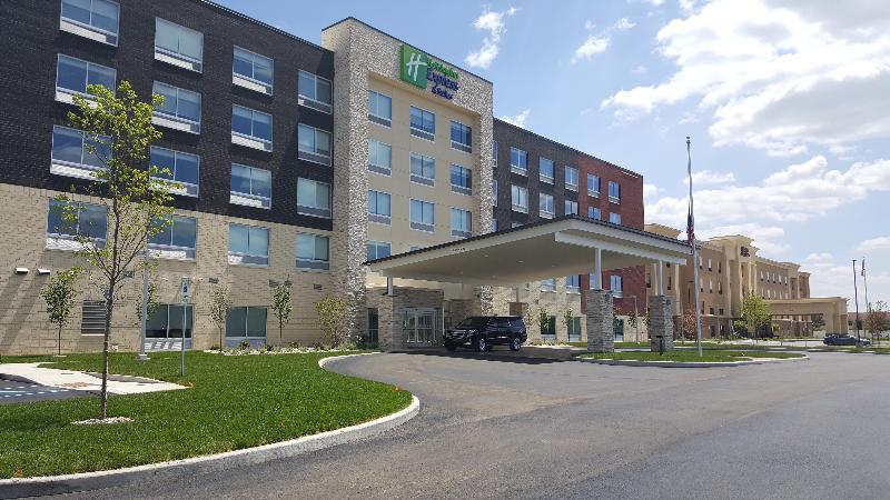 Express & West By Ihg 2*