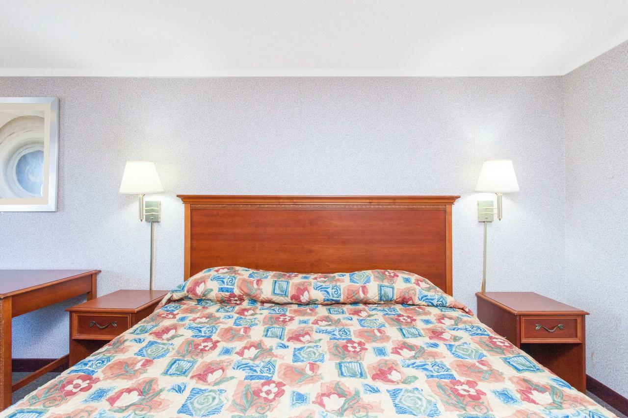 Knights West 3* Toledo
