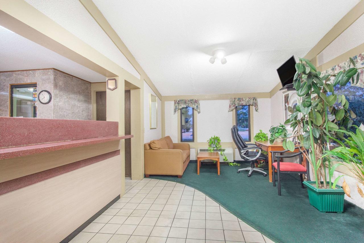 Motel Knights West
