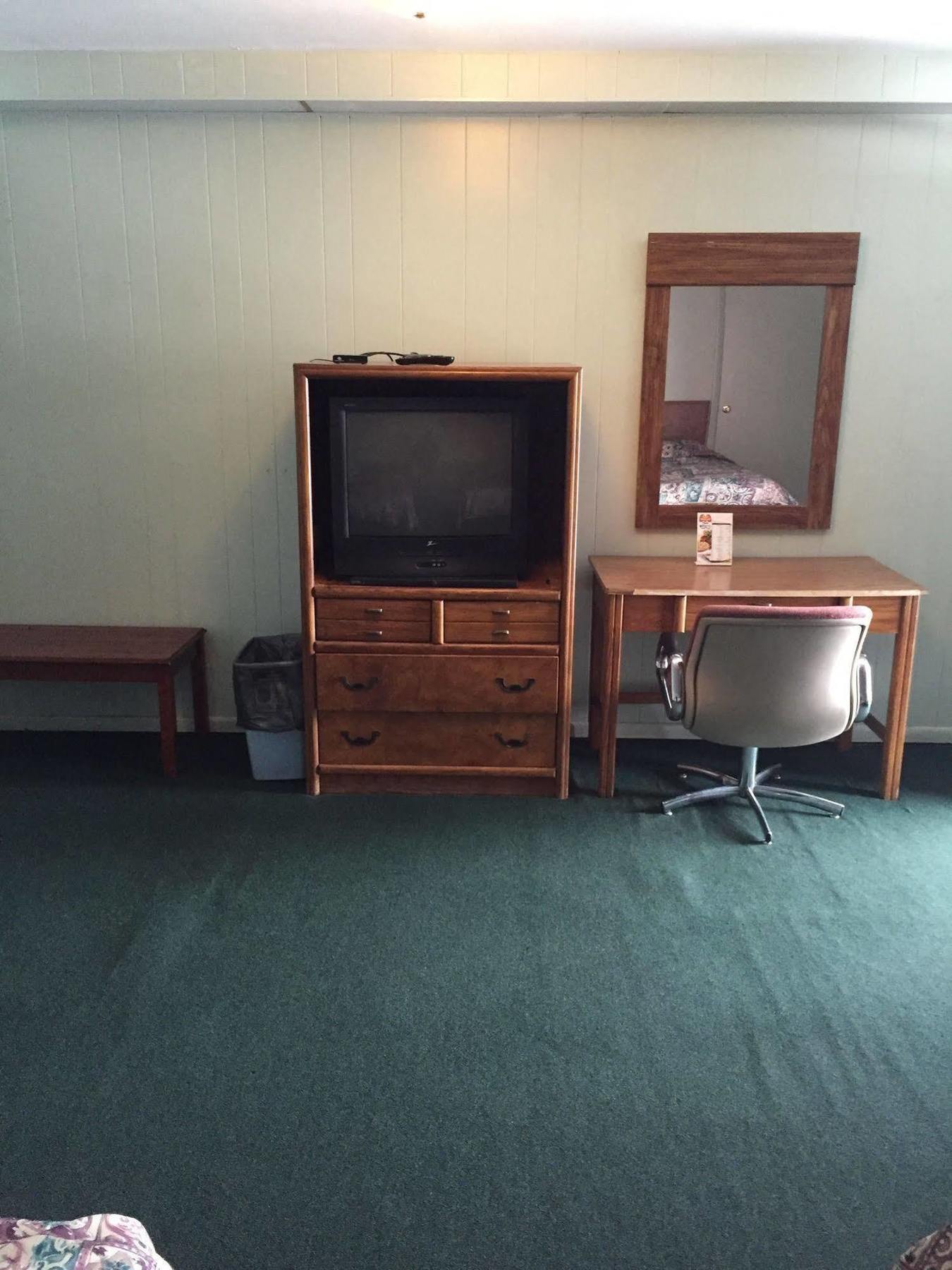 Crown Motel 2*